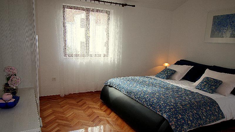 Villa Renipol Adults Only Сутиван Екстериор снимка
