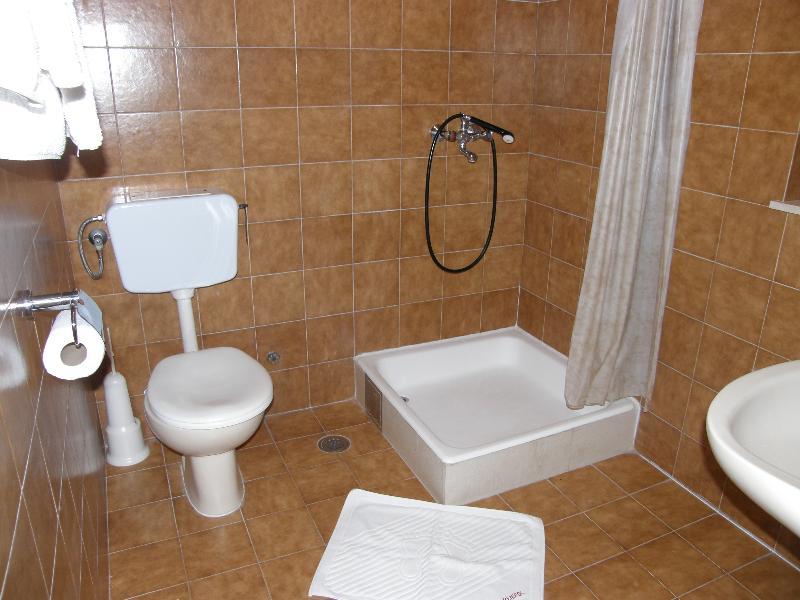 Villa Renipol Adults Only Сутиван Екстериор снимка